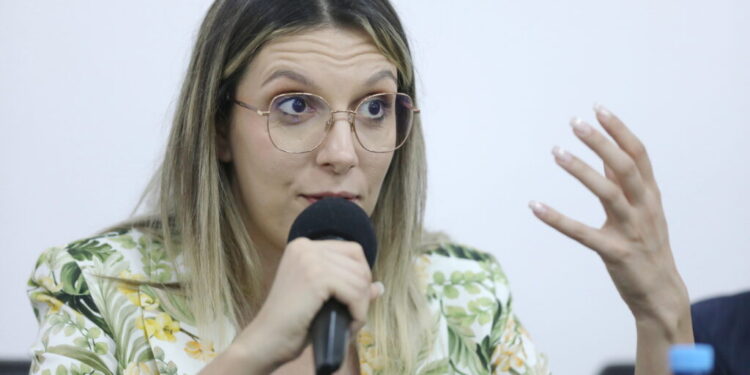 buzoianu:-dumnezeu,-mama,-tata,-nu-m-au-facut-ministra-de-cand-m-am-nascut.-ce-spune-despre-viitorul-sau-in-guvern