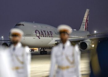 ultra-luxosul-boeing-747,-de-400000000-de-milioane-de-dolari,-care-a-aterizat-la-mallorca,-inaintea-eclipsei-totale-cine-il-detine-–-hotnews.ro