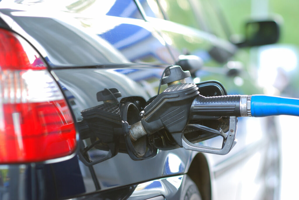 cu-cat-si-de-cand-scade-acciza-la-motorina-anuntul-facut-de-ministerul-finantelor:-mecanismul-se-activeaza-–-hotnews.ro