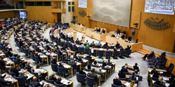 suedia-reduce-la-14-ani-varsta-raspunderii-penale-un-pas-in-directia-corecta-–-hotnews.ro