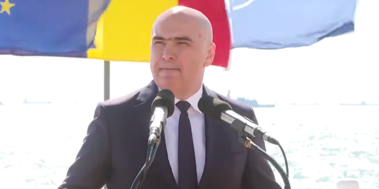 ilie-bolojan,-huiduit-la-constanta,-de-ziua-marinei-dragi-romani,-sunt-aici-in-semn-de-respect-–-hotnews.ro