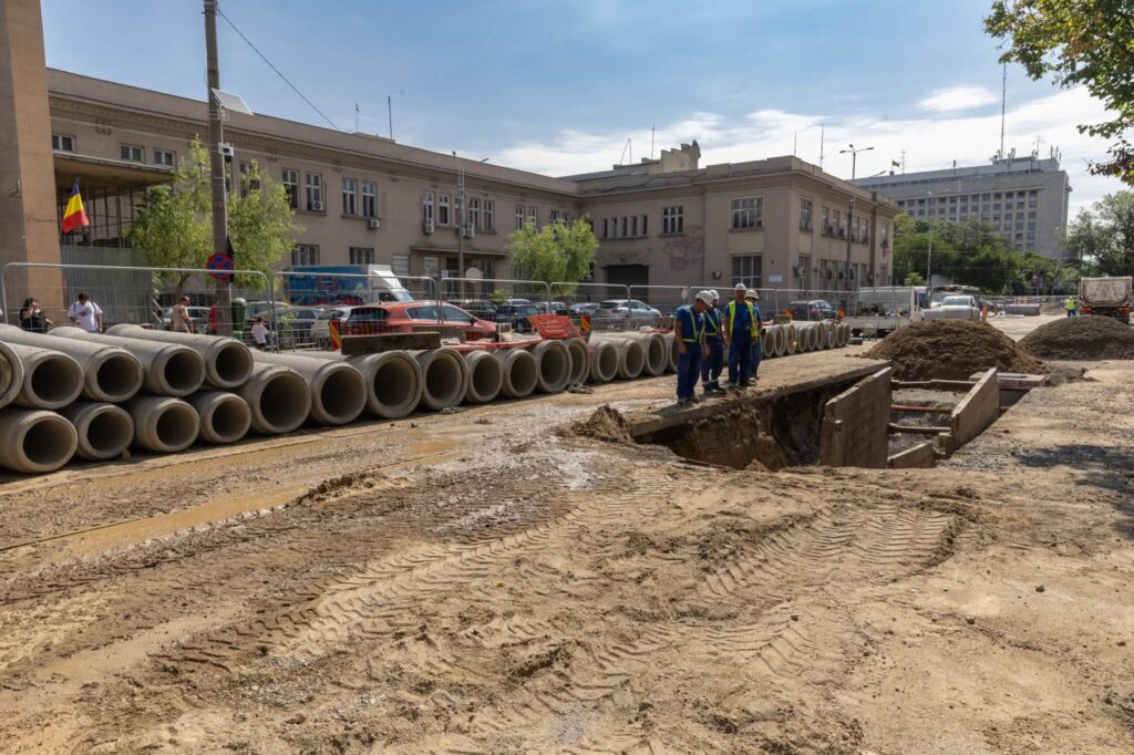 odata-cu-lucrarile-la-sina-de-tramvai,-primaria-capitalei-anunta-ca-modernizeaza-si-reteaua-de-canalizare-de-la-gara-de-nord-are-100-de-ani-–-hotnews.ro