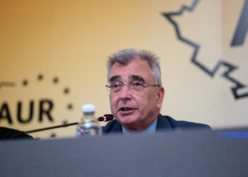 petrisor-peiu:-datoria-publica,-pericol-urias-in-buget