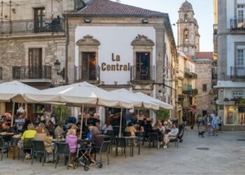 barurile-si-restaurantele-din-spania-vor-percepe-de-miercuri-un-supliment-de-10-centi.-ce-prevede-noua-regula