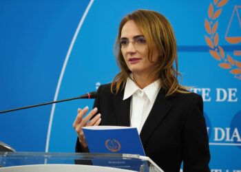 inalta-curte-cere-clarificarea-imediata-si-completa-a-intalnirii-bolojan-sefa-ccr-–-hotnews.ro