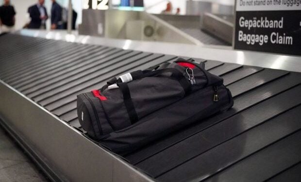 aeroportul-din-lume-care-nu-a-pierdut-niciun-bagaj-in-ultimii-30-de-ani.-ce-fac-angajatii-cand-aterizeaza-un-avion