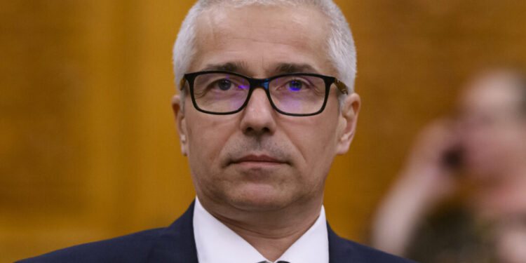 razboiul-usr-cu-integritatea-capata-accente-penibil-paroxistice.-radu-marinescu,-raspuns-pentru-usr
