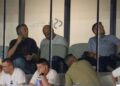 imagini-uluitoare-surprinse-de-fotoreporterul-gsp-cum-a-facut-gigi-becali-schimbarile-la-pauza:-mihai-stoica-a-stat-10-minute-la-telefon!