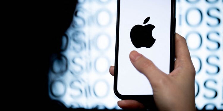 apple-va-aplica-o-serie-de-modificari-la-o-functie-de-iphone-si-ipad-care-a-dus-la-reclamatii-si-investigatii,-inclusiv-in-romania-–-hotnews.ro