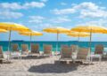 amenzi-usturatoare-pe-plajele-din-italia-si-spania-pentru-turistii-care-isi-lasa-prosoapele-peste-noapte-ca-sa-ocupe-loc