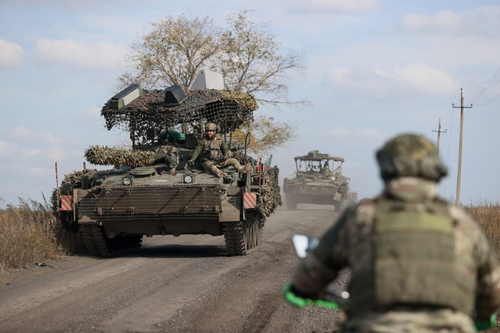 victorii-pe-frontul-din-donetk-revendicate-de-armata-rusa:-doar-cativa-kilometri-o-mai-separa-de-ultimele-fortarete-majore-ale-kievului-–-hotnews.ro
