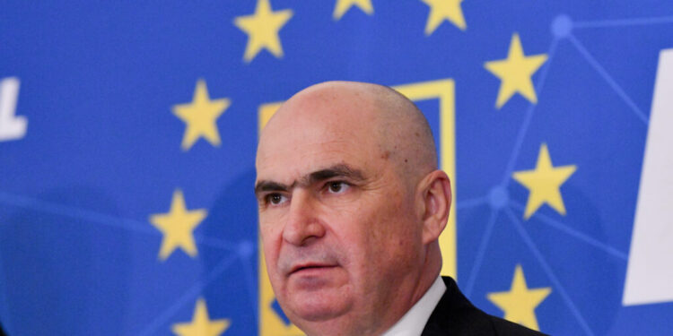ilie-bolojan,-despre-taierea-burselor-sociale-pe-timpul-vacantei-de-vara:-o-sa-analizam-propunerea,-ca-sa-luam-decizia-corecta