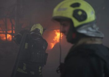 nou-atac-major-asupra-kievului,-soldat-cu-8-morti-si-zeci-de-raniti-–-hotnews.ro