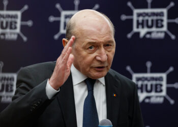 traian-basescu-critica-solutiile-la-criza-politica-nu-i-inteleg-pe-oamenii-astia,-inventeaza-tot-felul-de-cuvinte-–-hotnews.ro