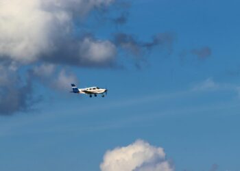 accident-aviatic-in-alaska.-un-avion-cu-8-persoane-s-a-prabusit-langa-un-radar