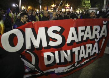 prinsi-in-furtuna-o-romanca-atat-de-curajoasa-incat-a-ramas-in-afganistan-cand-s-au-intors-talibanii,-spune-ca-ura-de-pe-internet-din-romania-e-mai-toxica-decat-pericolul-fizic-–-hotnews.ro