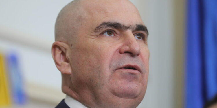 bolojan-anunta-un-an-dificil-pentru-investitii:-peste-8-miliarde-de-euro-din-pnrr-nu-vor-mai-exista-in-buget