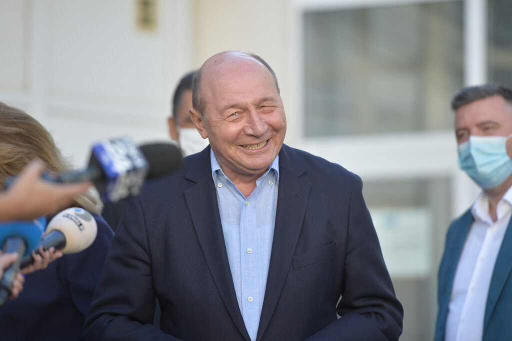 basescu,-atac-dur-dupa-incidentele-cu-drone:-ministrul-apararii-sa-nu-se-mai-bage-in-lucruri-pe-care-nu-le-stie