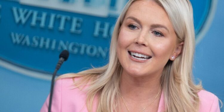 secretarul-de-presa-demisionar-al-casei-albe-se-alatura-unui-comitet-politic-pro-trump