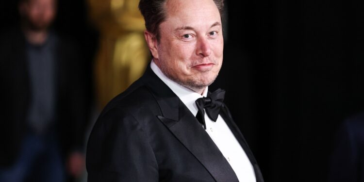 elon-musk-poate-da-fiecarui-om-de-pe-pamant-cate-70-de-dolari-si-tot-ramane-cel-mai-bogat-din-lume-–-hotnews.ro