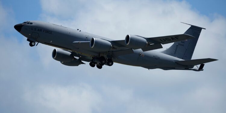 aeronavele-militare-americane-care-au-indignat-iranul-parasesc-bulgaria-anuntul-guvernului-de-la-sofia-–-hotnews.ro