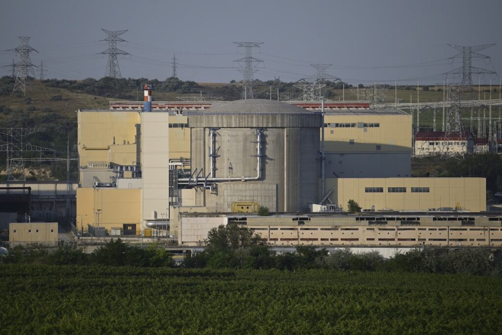 cu-cat-estimeaza-ministerul-energiei-ca-se-vor-scumpi-facturile-si-ce-sanse-are-centrala-de-la-cernavoda-sa-fie-repornita-in-august-–-hotnews.ro