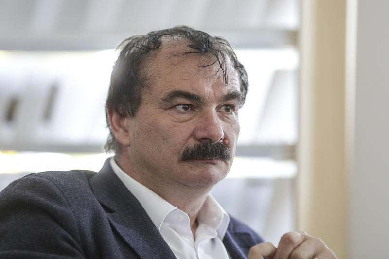 mircea-miclea,-despre-evaluarea-nationala:-ar-trebui-examen-la-romana,-matematica-si-stiinte,-limba-straina,-tehnologii-digitale,-competente-civice-si-sociale-–-hotnews.ro