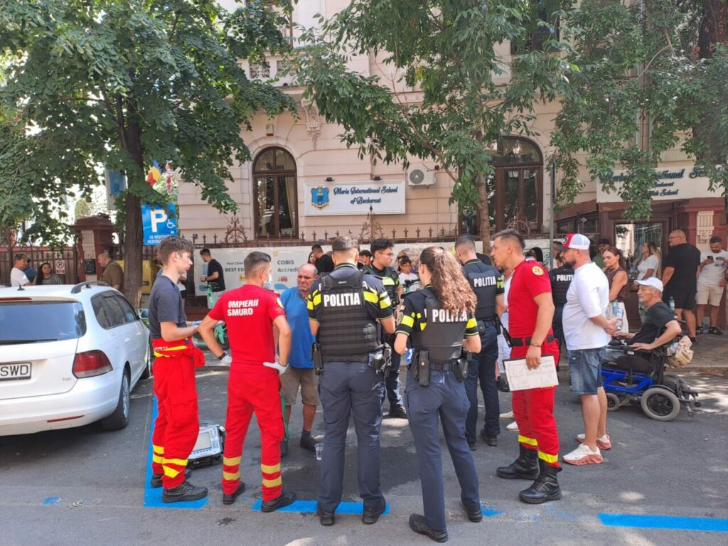 „razboiul-merdenelelor”-a-escaladat-bataie-cu-spray-cu-piper-la-coada-de-la-patiseria-din-amzei.-au-intervenit-politia-si-salvarea