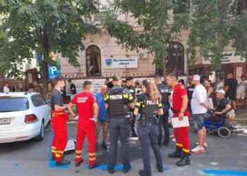 „razboiul-merdenelelor”-a-escaladat-bataie-cu-spray-cu-piper-la-coada-de-la-patiseria-din-amzei.-au-intervenit-politia-si-salvarea