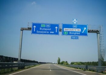 a-ratat-o-iesire-pe-autostrada-si-a-primit-o-amenda-de-153-de-euro.-greseala-facuta-de-o-soferita-din-austria