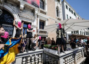 o-fosta-membra-a-trupei-pussy-riot-dezvaluie-ca-a-fost-informatoare-fsb-si-ca-a-fost-implicata-intr-un-complot-de-asasinat-–-hotnews.ro