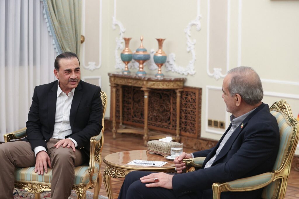 detalii-despre-vizita-puternicului-maresal-care-conduce-armata-pakistaneza-la-teheran-obiectivul-propus-si-o-discutie-despre-care-nu-s-a-stiut-–-hotnews.ro