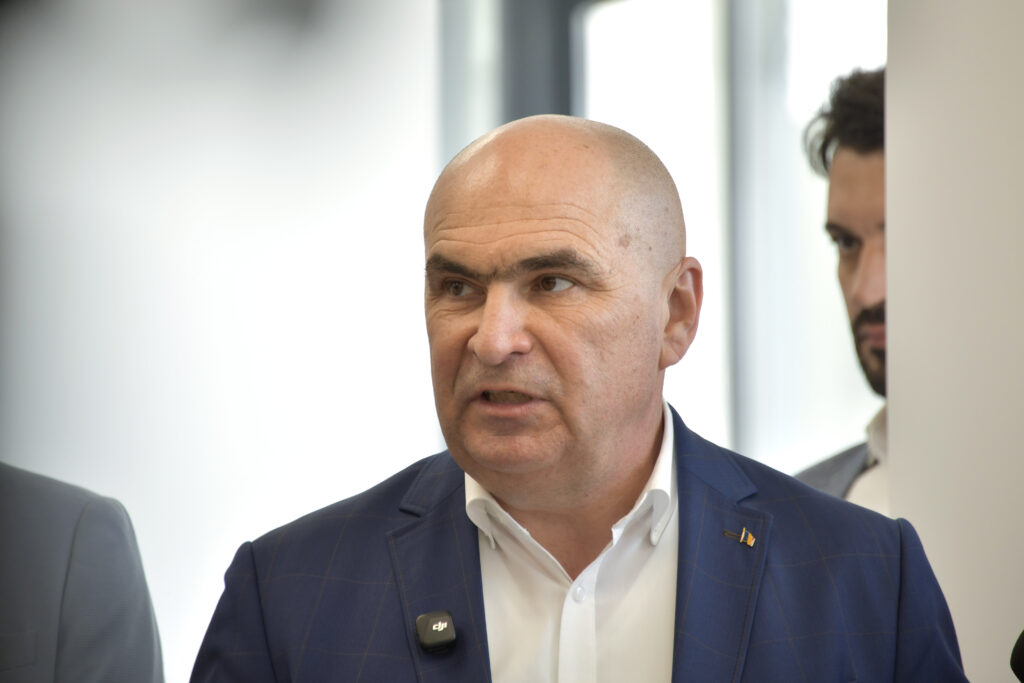 ilie-bolojan-spune-ca-sansele-adoptarii-legii-salarizarii-scad-cu-cat-trec-orele-si-acuza-psd:-cred-ca-e-o-probabilitate-redusa-sa-sustina-acest-proiect