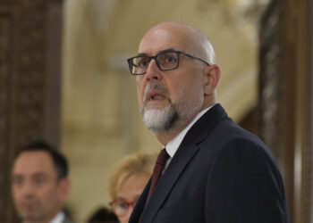 kelemen-hunor,-dupa-esecul-discutiilor-pe-legea-salarizarii:-riscam-sa-pierdem-770-de-milioane.-pierderea-ar-putea-fi-si-mai-mare-daca-adoptam-un-proiect-prost