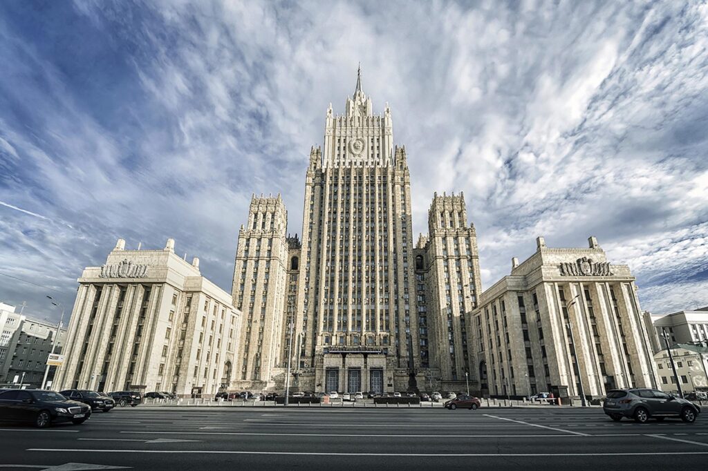moscova-a-anuntat-ultima-masura-impotriva-romaniei-decizia-care-vine-pe-fondul-tensiunilor-generate-de-incursiunile-dronelor-rusesti-–-hotnews.ro