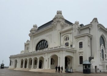 incepe-cazino-music-festival-la-constanta:-11-weekenduri-de-muzica-clasica-la-malul-marii-negre.-programul-evenimentului