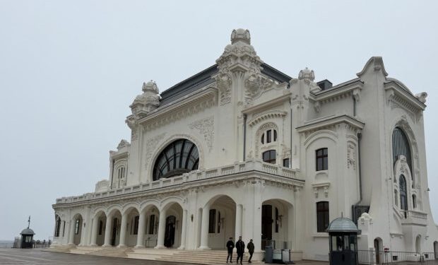 incepe-cazino-music-festival-la-constanta:-11-weekenduri-de-muzica-clasica-la-malul-marii-negre.-programul-evenimentului
