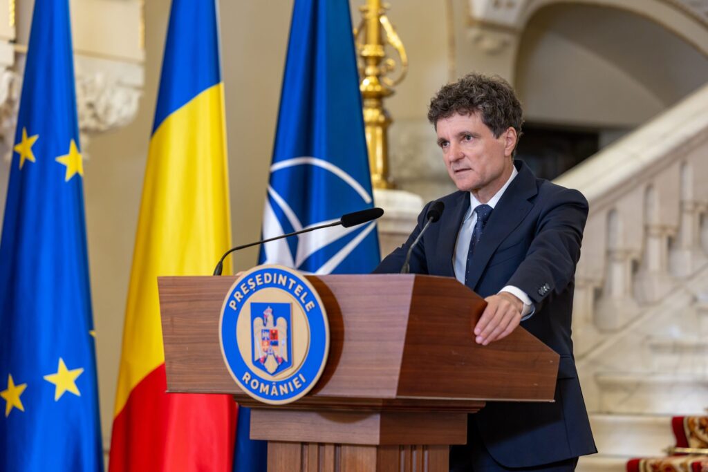 cand-va-face-nicusor-dan-urmatoarea-desemnare-pentru-functia-de-premier-este-mult-mai-probabil-un-guvern-cu-ministri-politici-–-hotnews.ro