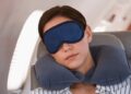 regula-putin-stiuta-a-wizz-air:-pasagerii-risca-o-taxa-de-pana-la-65-de-euro-daca-isi-iau-cu-ei-o-perna-pentru-gat