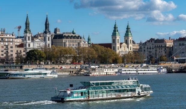 de-ce-au-ales-romanii-ungaria-ca-destinatie-de-vacanta-in-vara-lui-2026.-cele-mai-cautate-locatii-din-tara-vecina
