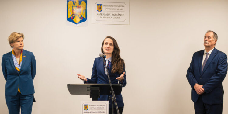 noul-sediu-al-ambasadei-romaniei-la-riga-a-fost-inaugurat.-toiu:-privim-cu-incredere-catre-viitorul-relatiei-romania-letonia