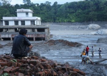 inundatiile-din-himalaya:-trauma-va-fi-enorma-/-la-cat-a-crescut-bilantul-victimelor-–-hotnews.ro