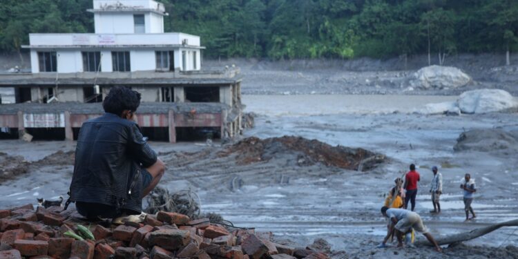 inundatiile-din-himalaya:-trauma-va-fi-enorma-/-la-cat-a-crescut-bilantul-victimelor-–-hotnews.ro
