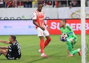 live.-corvinul-hunedoara-–-dinamo,-la-arad,-in-etapa-7