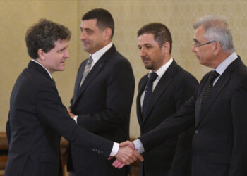 aur-continua-demersul-de-suspendare-a-presedintelui.-petrisor-peiu:-nicusor-dan-arata-o-sfidare-a-realitatilor