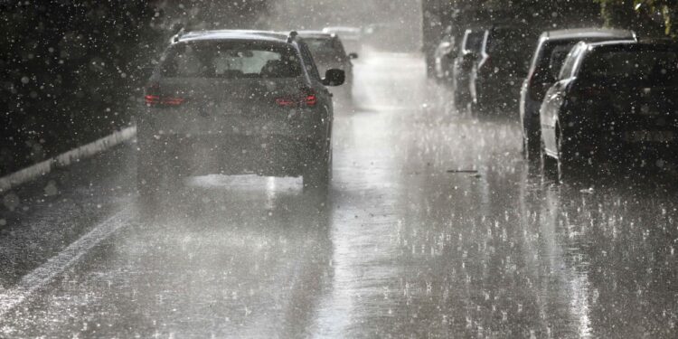 cod-galben-de-vijelii-in-zone-din-zece-judete,-astazi-de-maine,-revine-canicula-/-alertele-meteo-emise-de-meteorologi-–-hotnews.ro