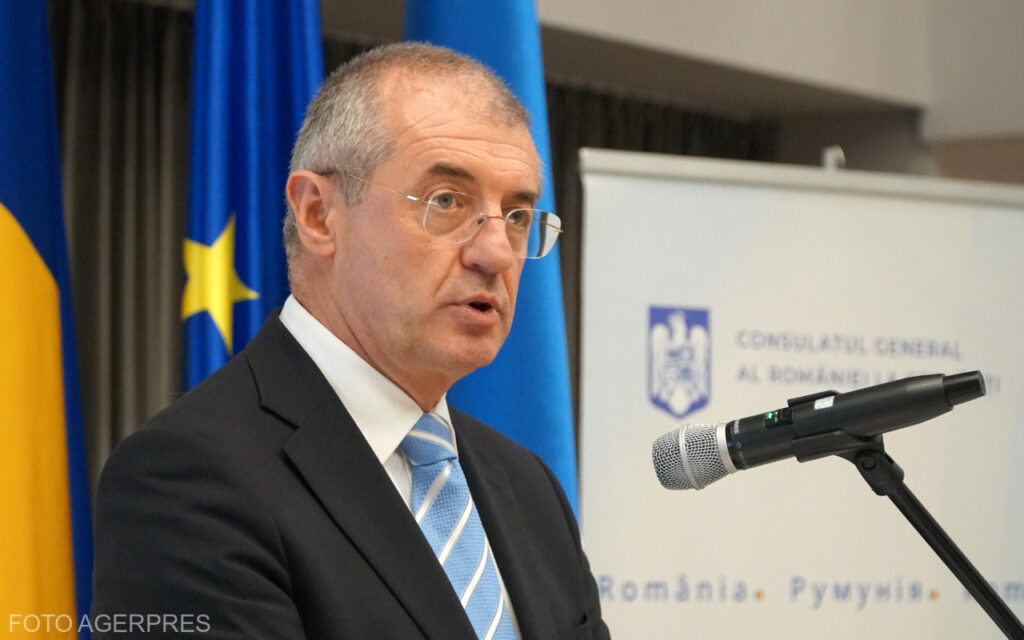 doi-lideri-ai-comunitatii-romanesti-din-cernauti,-decorati-de-presedintele-nicusor-dan-–-hotnews.ro