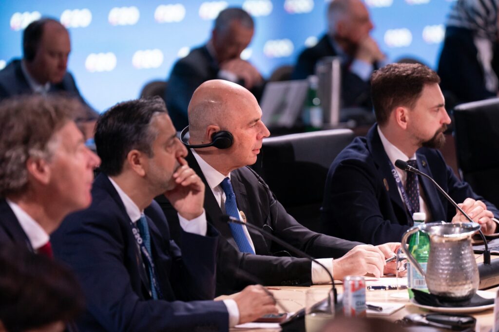 prezenta-surpriza-a-ministrului-rus-de-finante-la-summitul-g20-din-sua:-indica-o-incercare-de-normalizare-–-hotnews.ro