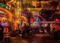 un-bar-din-budapesta-a-fost-desemnat-cel-mai-bun-din-europa.-povestea-localului-amenajat-intr-o-fabrica-abandonata