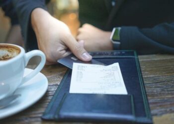 horeca-a-pierdut-25000-de-angajati-in-doi-ani.-fpior-cere-reducerea-tva,-vouchere-de-vacanta-si-facilitati-fiscale